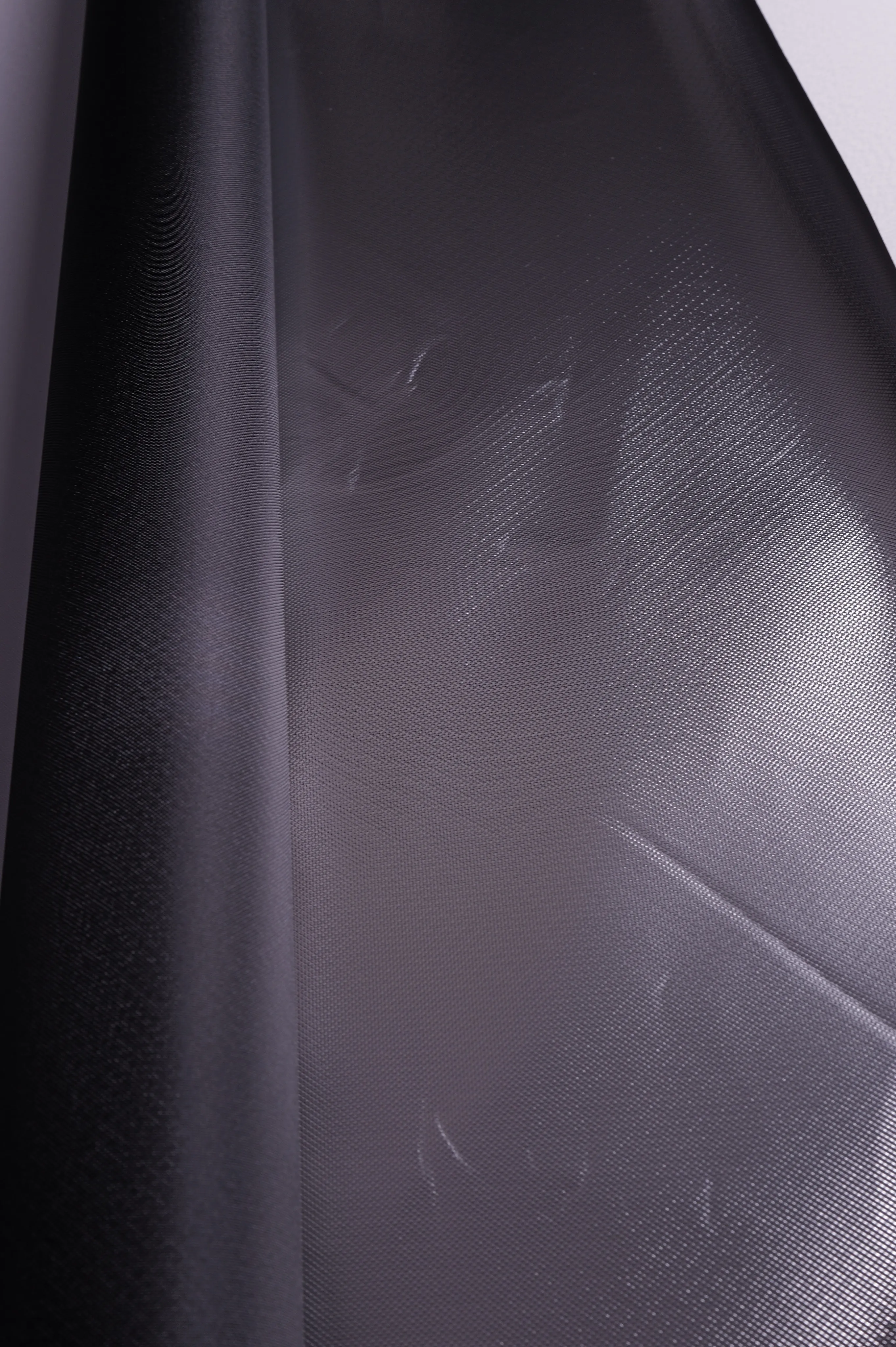 Fine Grid Reflective Laminate, Silver / Black Back – face A