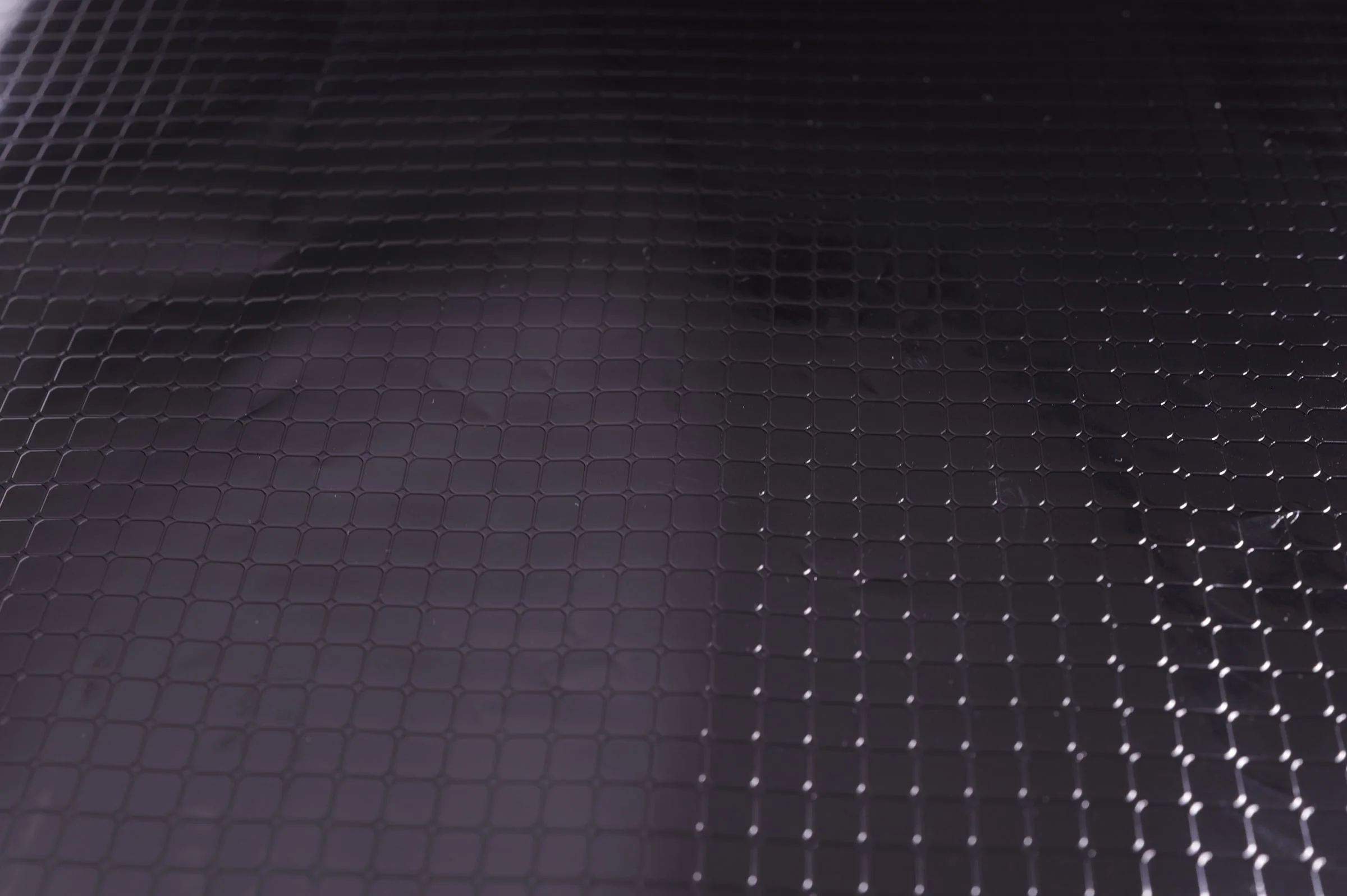 Fine Grid Reflective Laminate, Bright Silver / Dark Back – face B