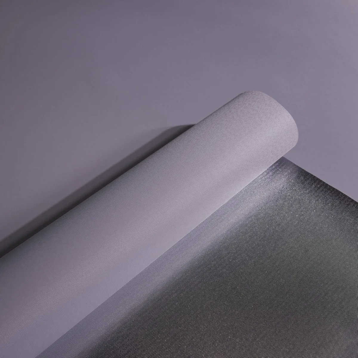 Fine Weave Reflective Laminate, Silver / Light Back